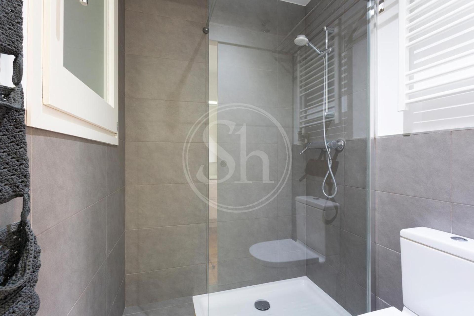 Moderno Apartamento En Eixample Barcelona Exterior photo