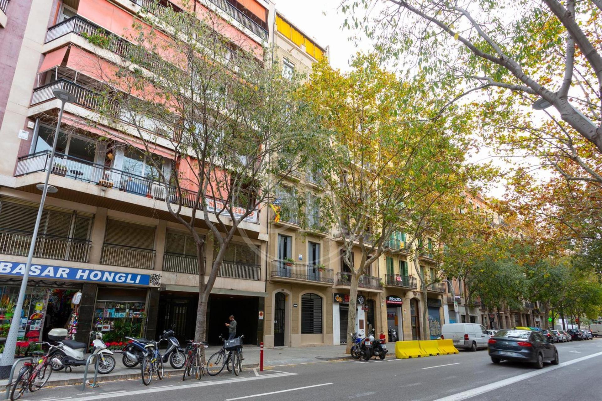 Moderno Apartamento En Eixample Barcelona Exterior photo